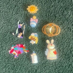 Button covers / brooches